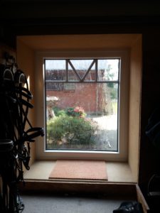 Fenster mit innenliegenden Sprossen