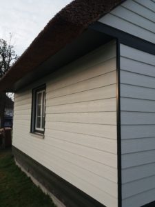 Gartenhaus mit Cedral Stülpschalung3